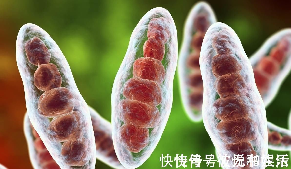 盐水|洗脚时,坚持在水里面放一把食盐,坚持1个月,3个好处不请自来