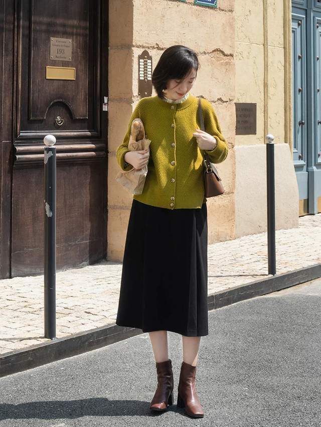 半身裙|步入中年后要学会的“针织衫”搭配,看这位博主就够了,chic优雅
