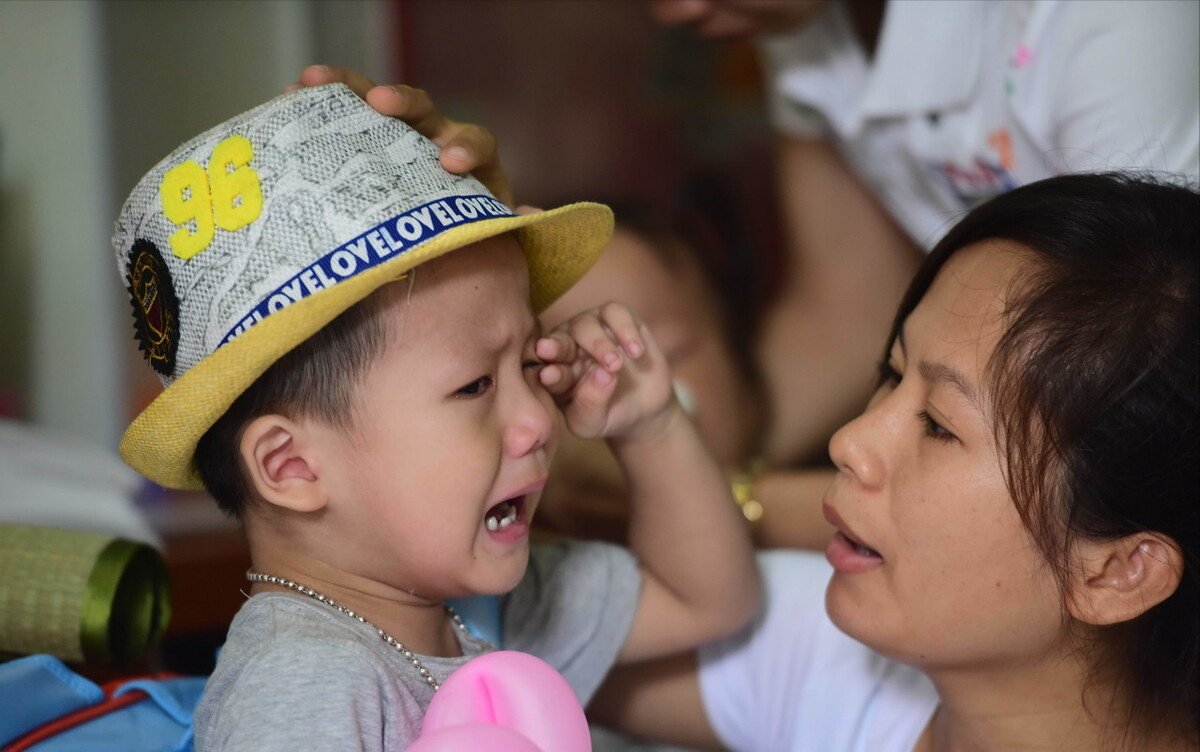 起跑线|“孩子三岁还是四岁上幼儿园？”家有男宝或女宝，问题答案不一样