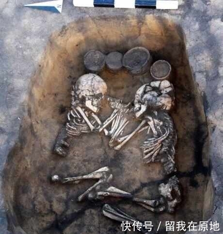 李重润@武则天孙子墓打开后,人们在其棺椁中发现个丑陋习俗,至今还存在