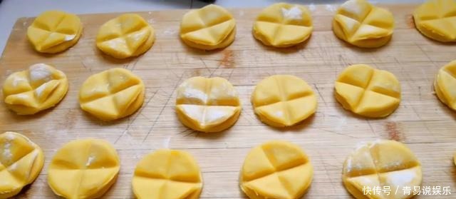 玉米面最解馋做法,就算胖成球,也能瘦成猴,香甜细腻,越嚼越香