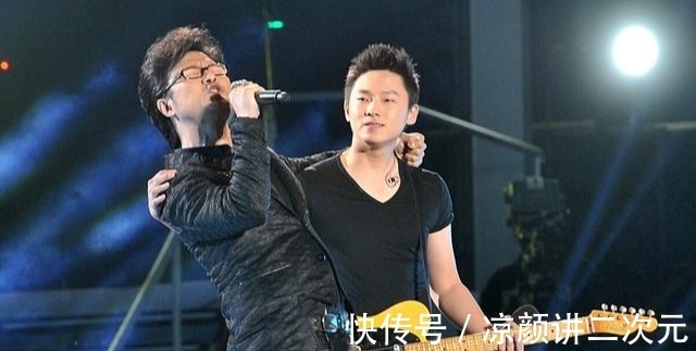 黃勇|如何評價(jià)梁博的唱功和創(chuàng)作?聲樂科班代表人物,早期嘶吼,如今完美自然,第二梯隊(duì)。