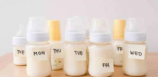 母乳喂养|不就是喂个奶么?哪来那么多的矫情?——有一种艰难,叫母乳妈妈