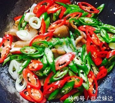 炒肉时，别用淀粉腌！大厨教你2招，不管啥肉都滑嫩入味，超好吃