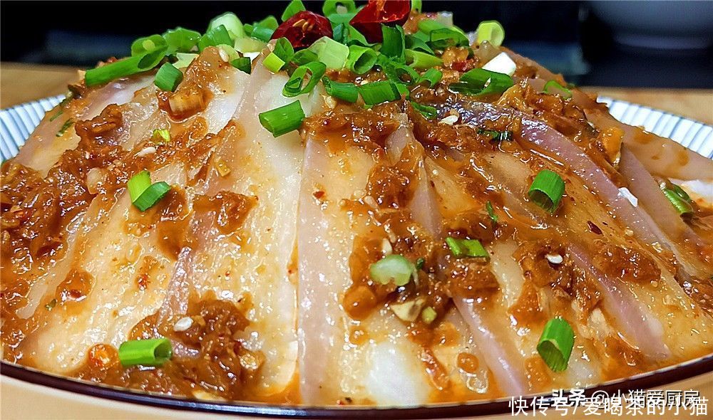 甜面酱|白肉这么做出来吃,口感厚重,虽然味道有点怪,但是却浓香醇厚