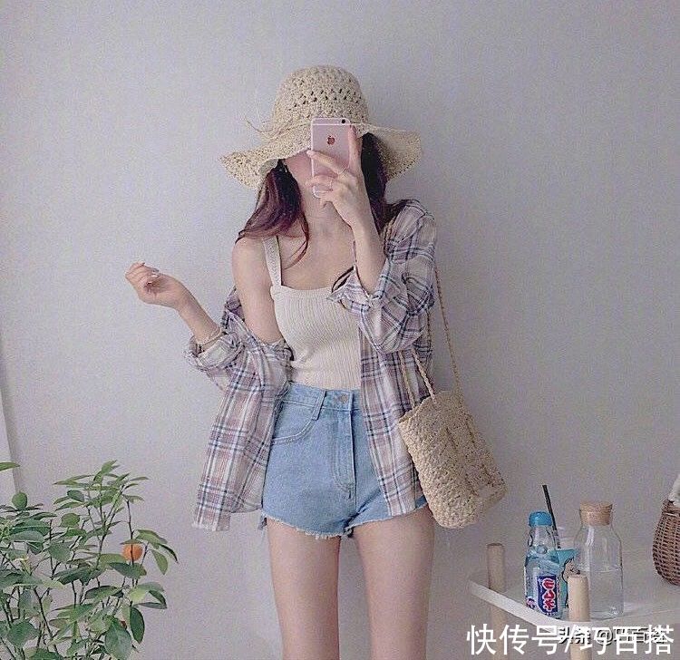 清透|这个夏季，更适合“性感纯欲风”，演绎优雅和气质