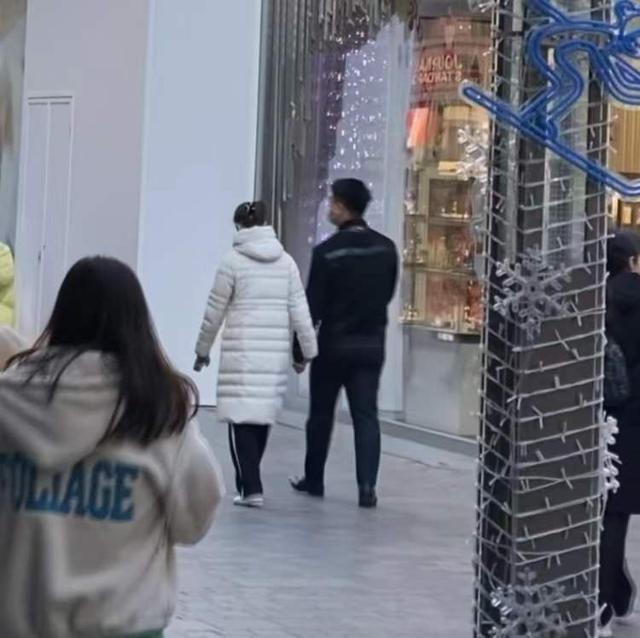 刘国梁|31岁丁宁脱单成功?边读研边享受爱情,这下刘国梁可以放心了