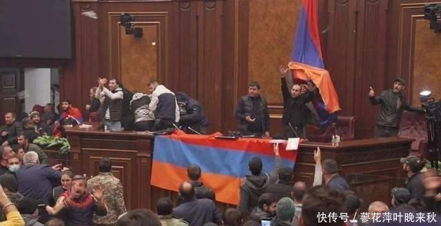 战败|割地求和之后,国家可能爆发内战,总统呼吁:国民团结起来