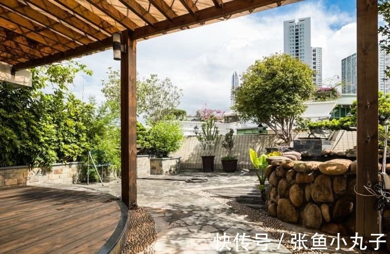 天台|为啥有钱人都爱买“顶楼房”?售楼小姐说漏嘴,庆幸自己没选错!