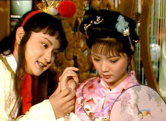 李纨$贾政怎样看待黛玉、李纨和宝钗?答案藏在游园细节中