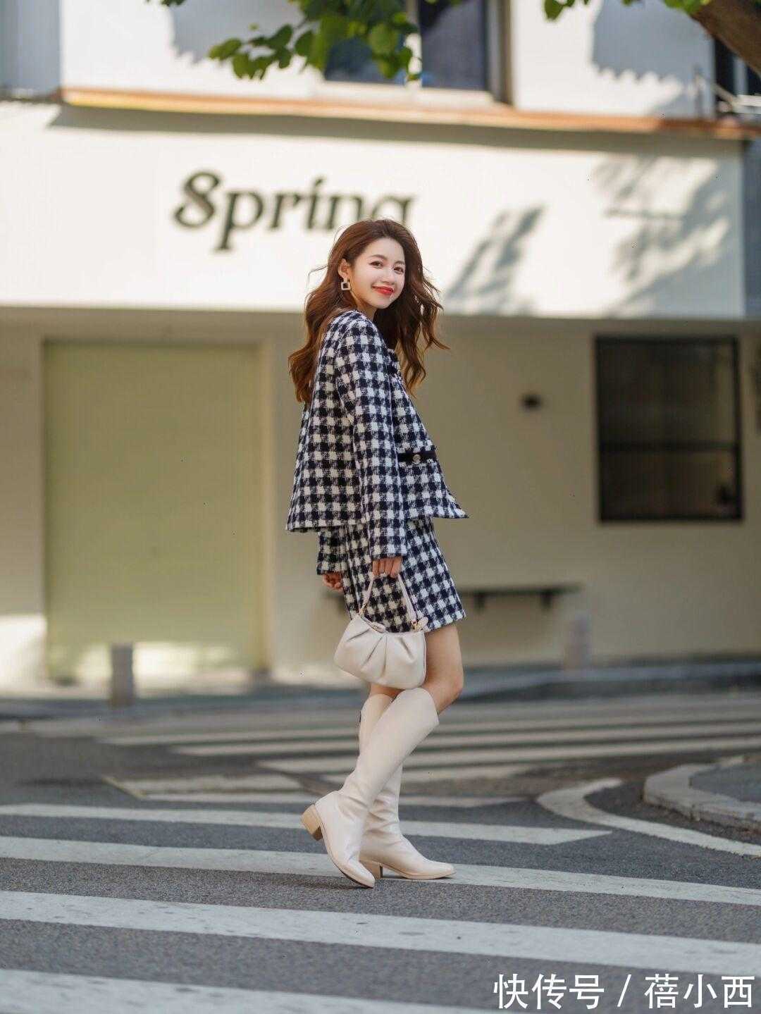 小香风|秋季如何穿才优雅又时髦?建议穿小香风外套,搭配半身裙知性高级