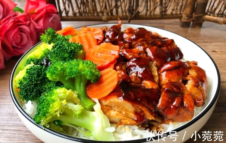 鸡腿|秒杀吉野家的照烧鸡腿饭,汤汁浓郁,好吃到爆,拌米饭真是绝了