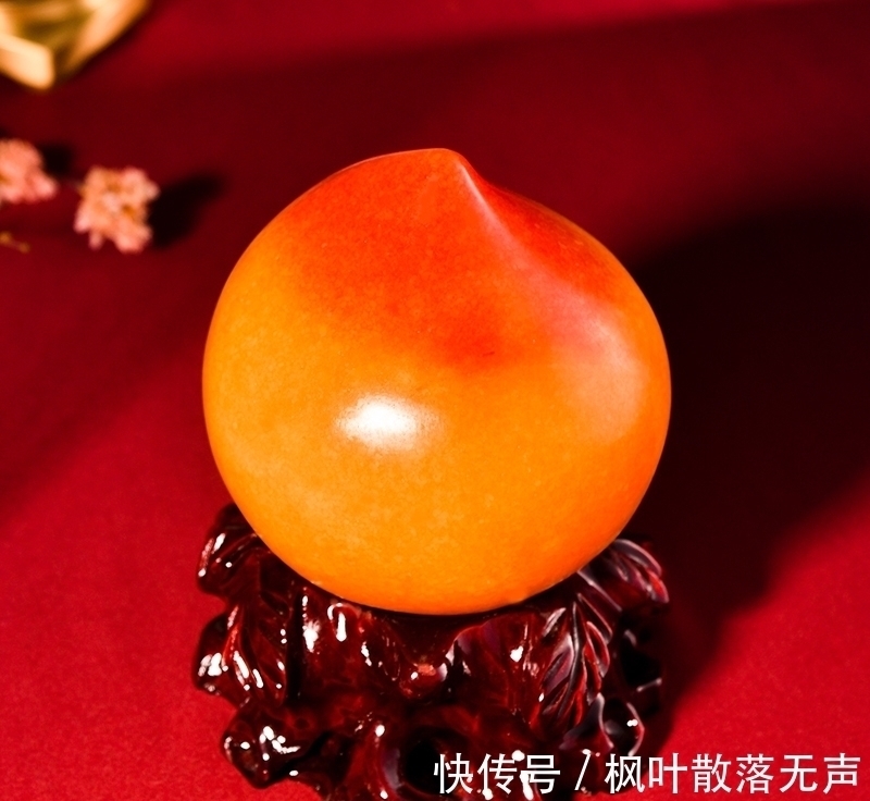 长物志@于2004年,横空出世的黄龙玉,具备中国文化特色的国玉!