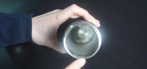 食用碱|保温杯脏了不好洗？教你用一秘招，洗完就和新买的一样干净，很实用