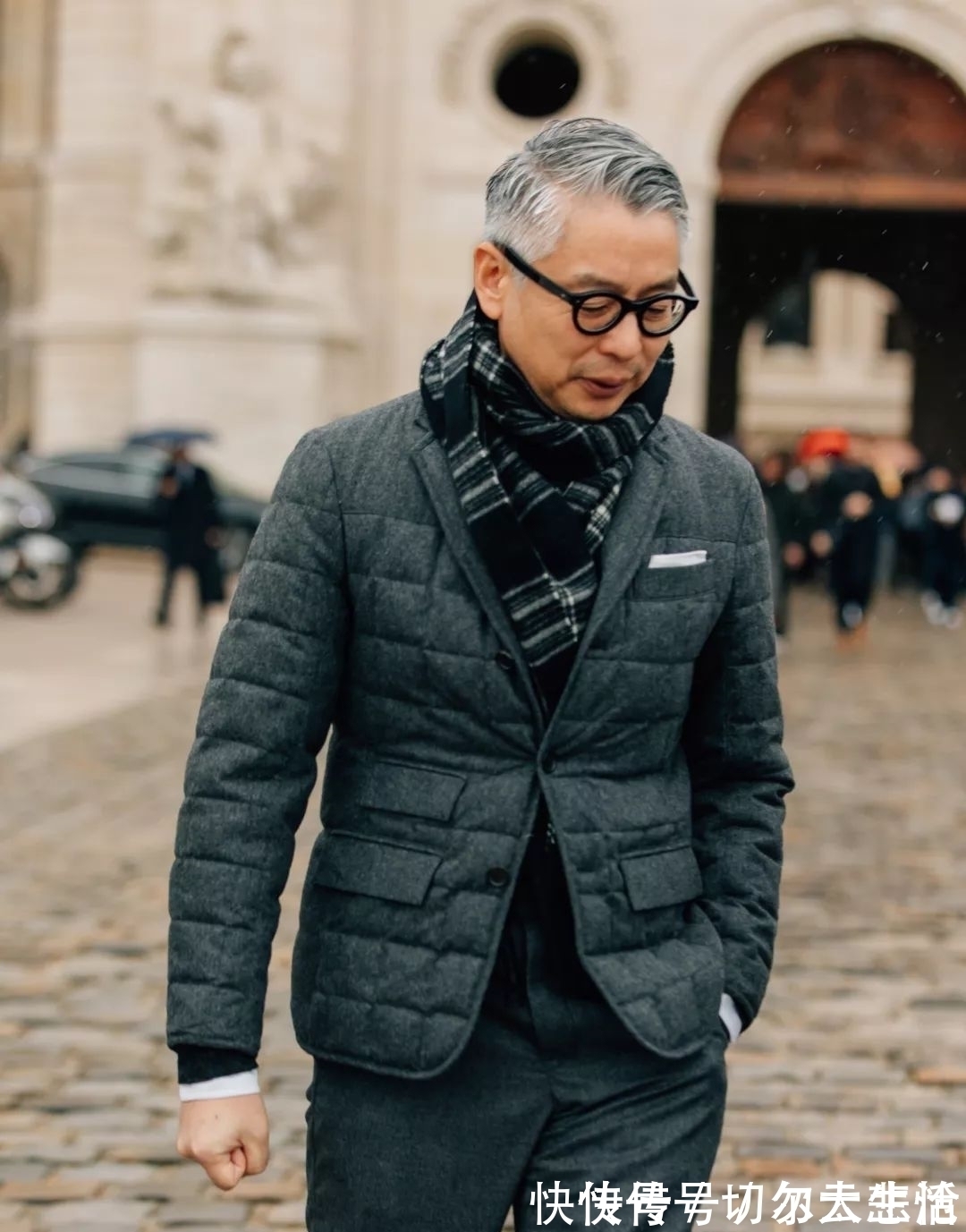 loro 卷福基努里维斯,在打造绅士这点上心有灵犀