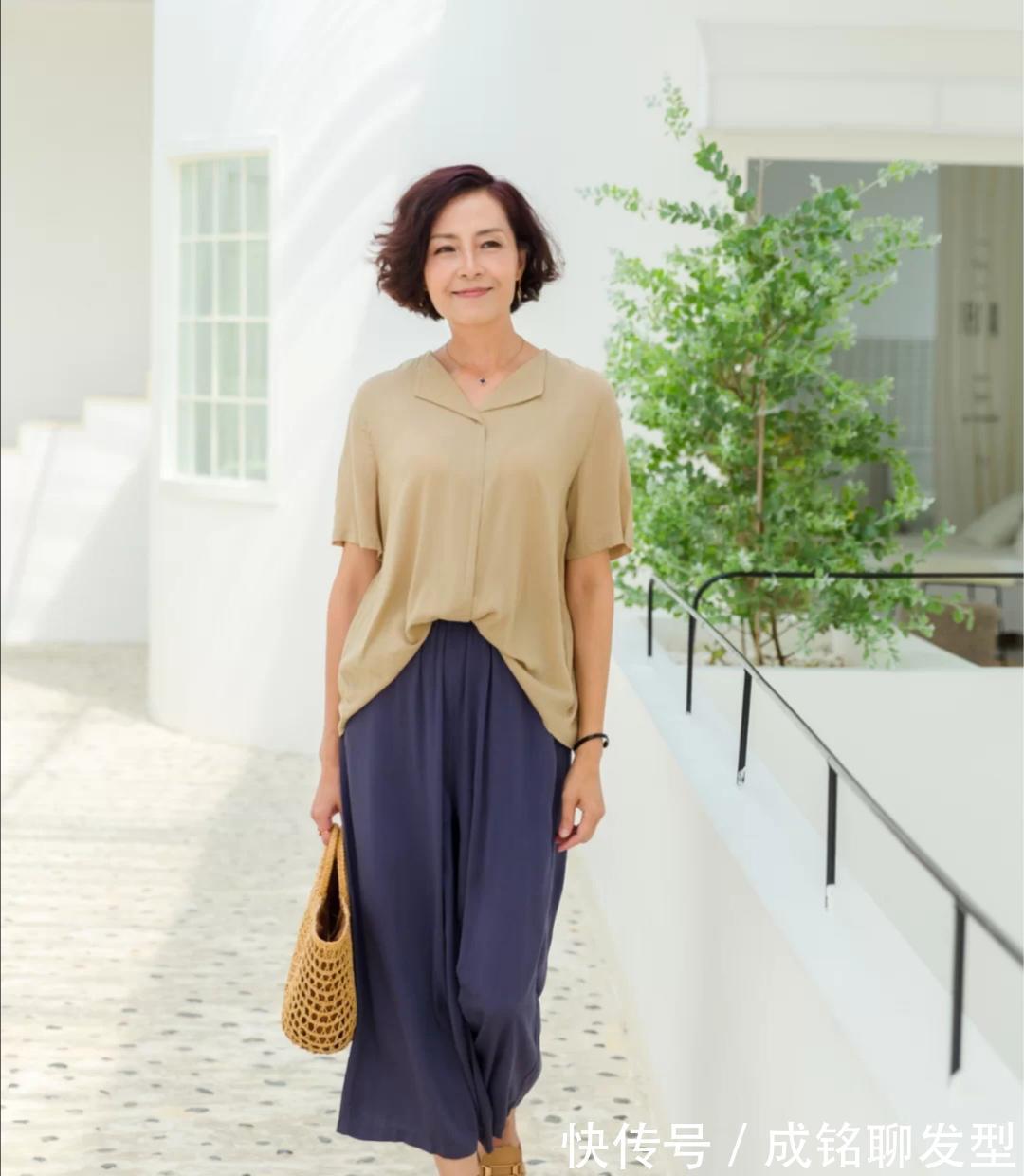 高级感|自然老去也要优雅,妈妈辈的高级感穿搭示范,减龄时尚气质翻倍