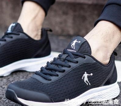 跑步者|在中国烂大街的国产跑鞋，出口换个“马甲”成了奢侈品，网友真骄傲！
