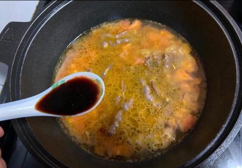 酸汤肥牛面，超级简单！