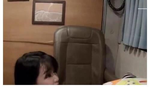 RM番外篇金钟国撞车，看着特别真实，不怪哈哈说话都结巴了