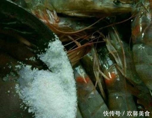 用水|大虾以后不要再用水煮了,教会你一招,让你一次吃个爽