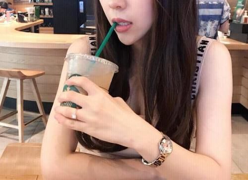 珍珠母贝|绚丽迷人的珍珠贝母表盘腕表，漂亮到极致就是完美