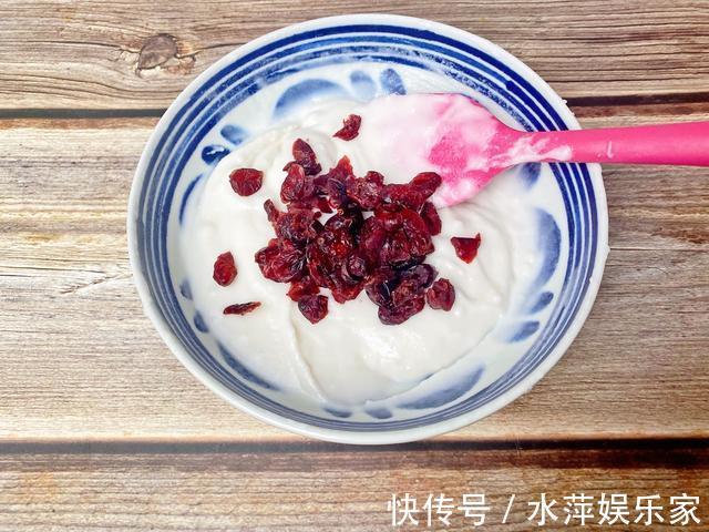 快手10分钟就能做的蔓越莓年糕，香甜软糯，快过年了赶紧囤起来