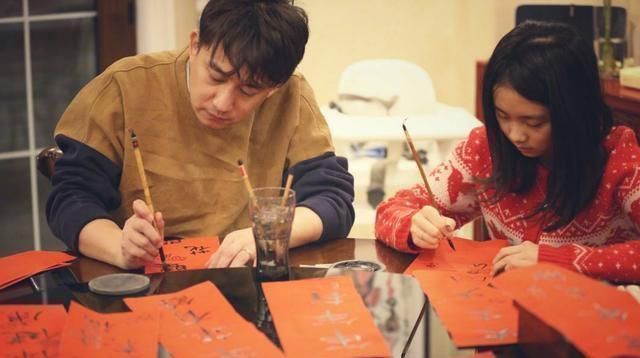 攀亲家|孟非女儿初长成,23岁颜值神似章泽天,难怪郭德纲着急“攀亲家”