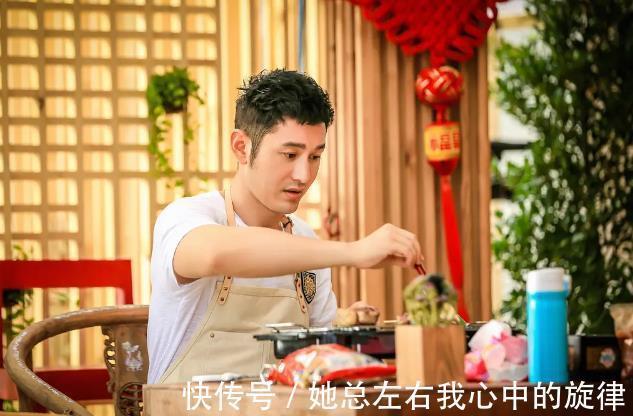 店长|《中餐厅5》官宣定档，看到MC全员海报，这一季有望成“爆款”