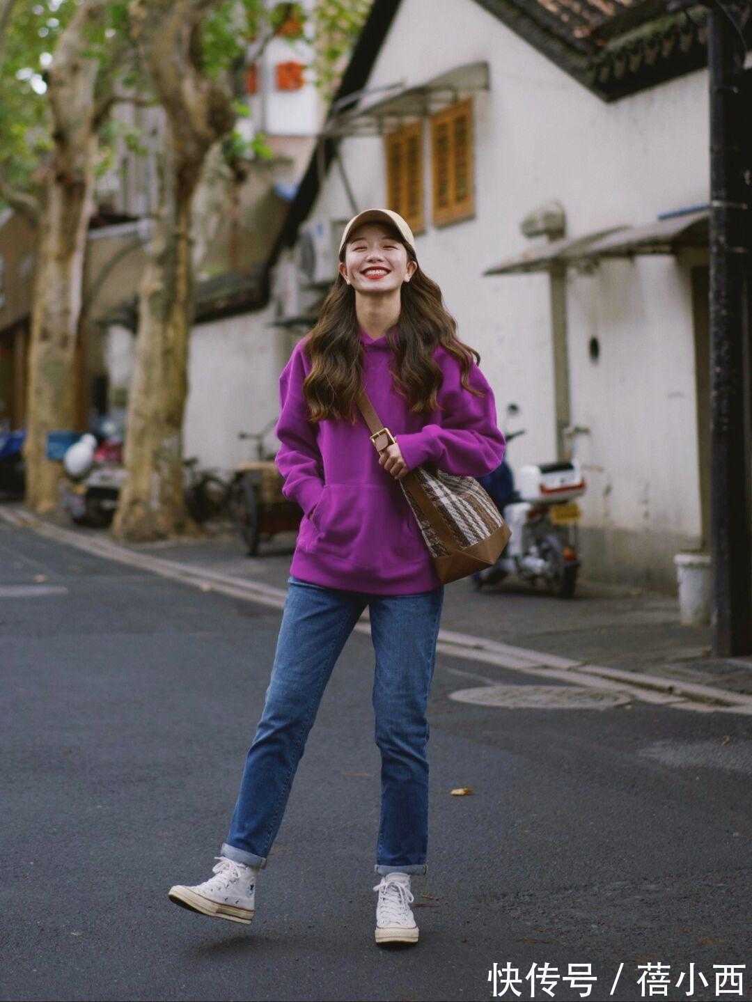 百搭 早春卫衣搭配指南:买这4种流行颜色就够了,百搭显白又不挑身材