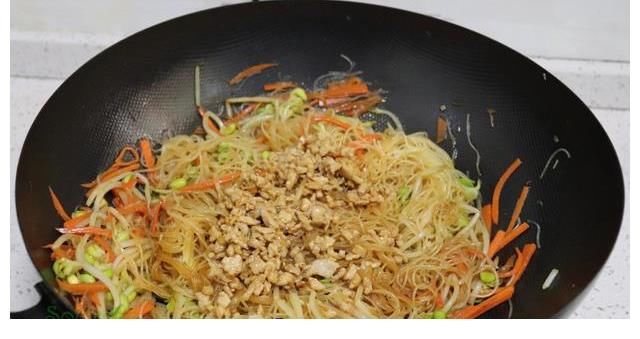 西紅柿|趙麗穎“回家”吃飯啦！看到他們吃的這些美食，有沒有聯動？