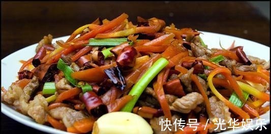 胡萝卜素|炒胡萝卜时，加上此物一起炒，常食血管通常无阻，增强抗病力