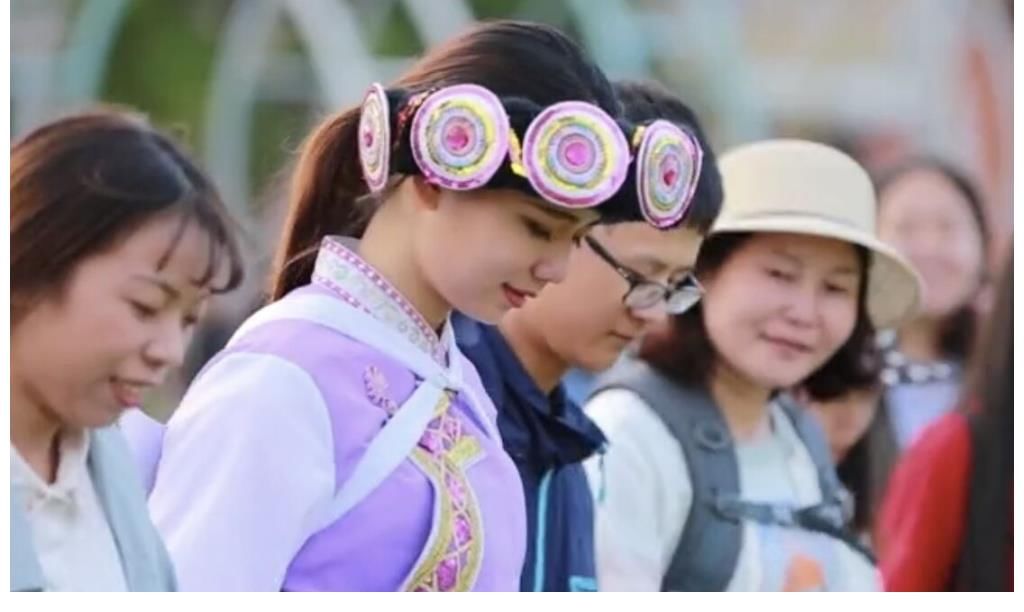 投資35億全打水漂？李亞鵬首次澄清爛尾樓事件，為項目正名做宣傳