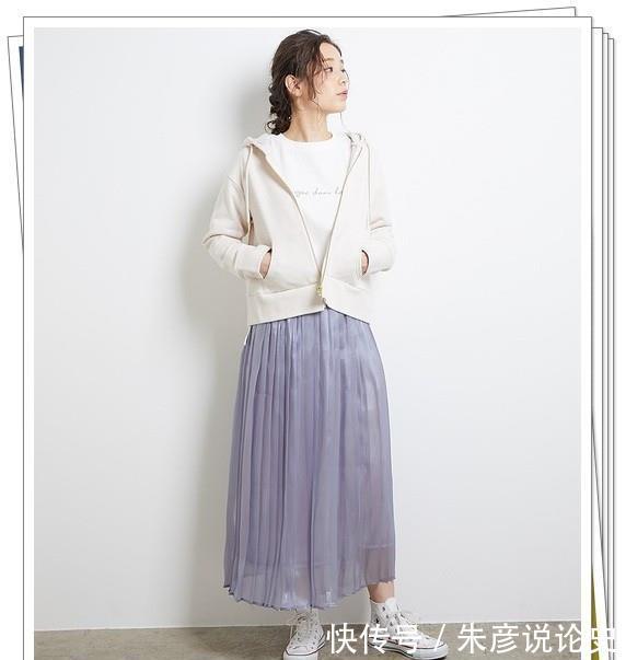 2021春季卫衣流行穿搭分享!适合喜欢休闲风格的轻熟女人