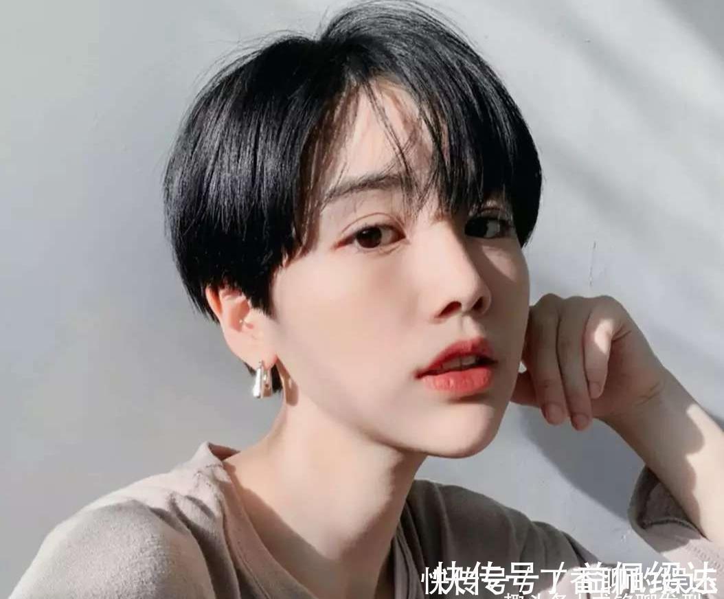 修饰|长脸最适合的9款短发,简约时尚好打理,精致优雅又有女人味