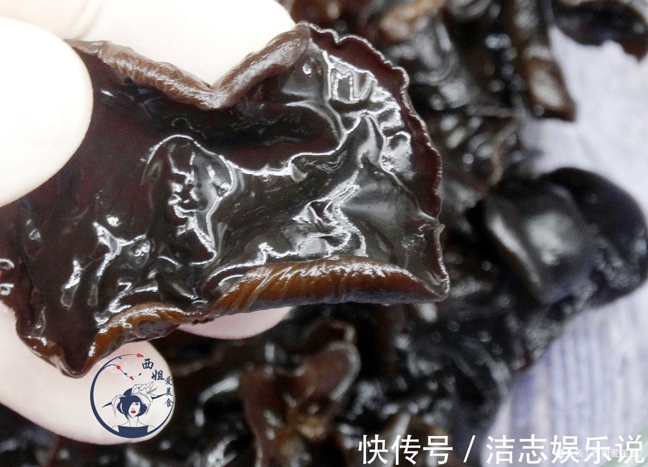 泡木耳,不能只用水泡,学会这个窍门,5分钟泡发,木耳又大又好