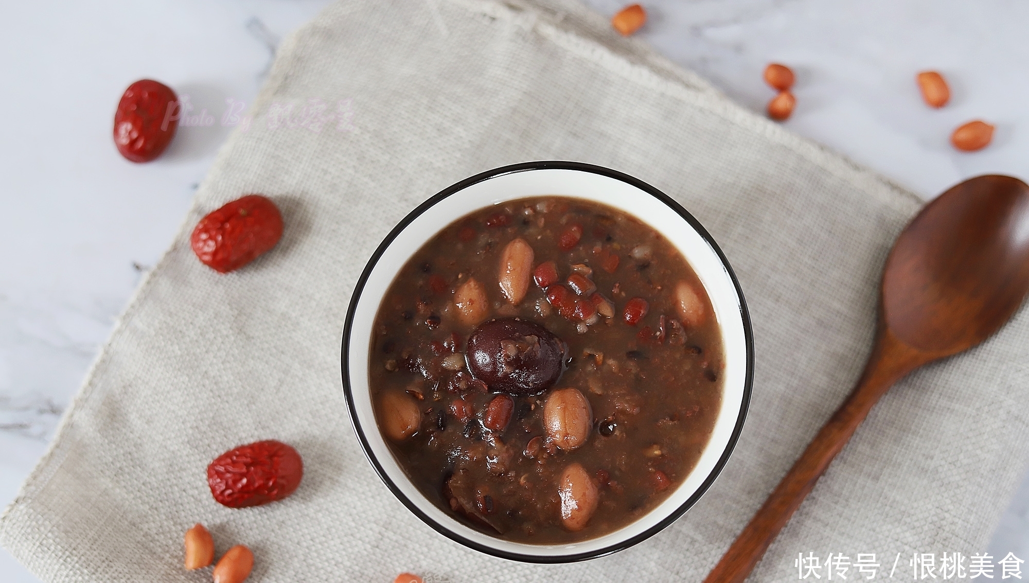 女人气血差要常喝一碗粥,食材普通,做法简单,补血养颜不发胖