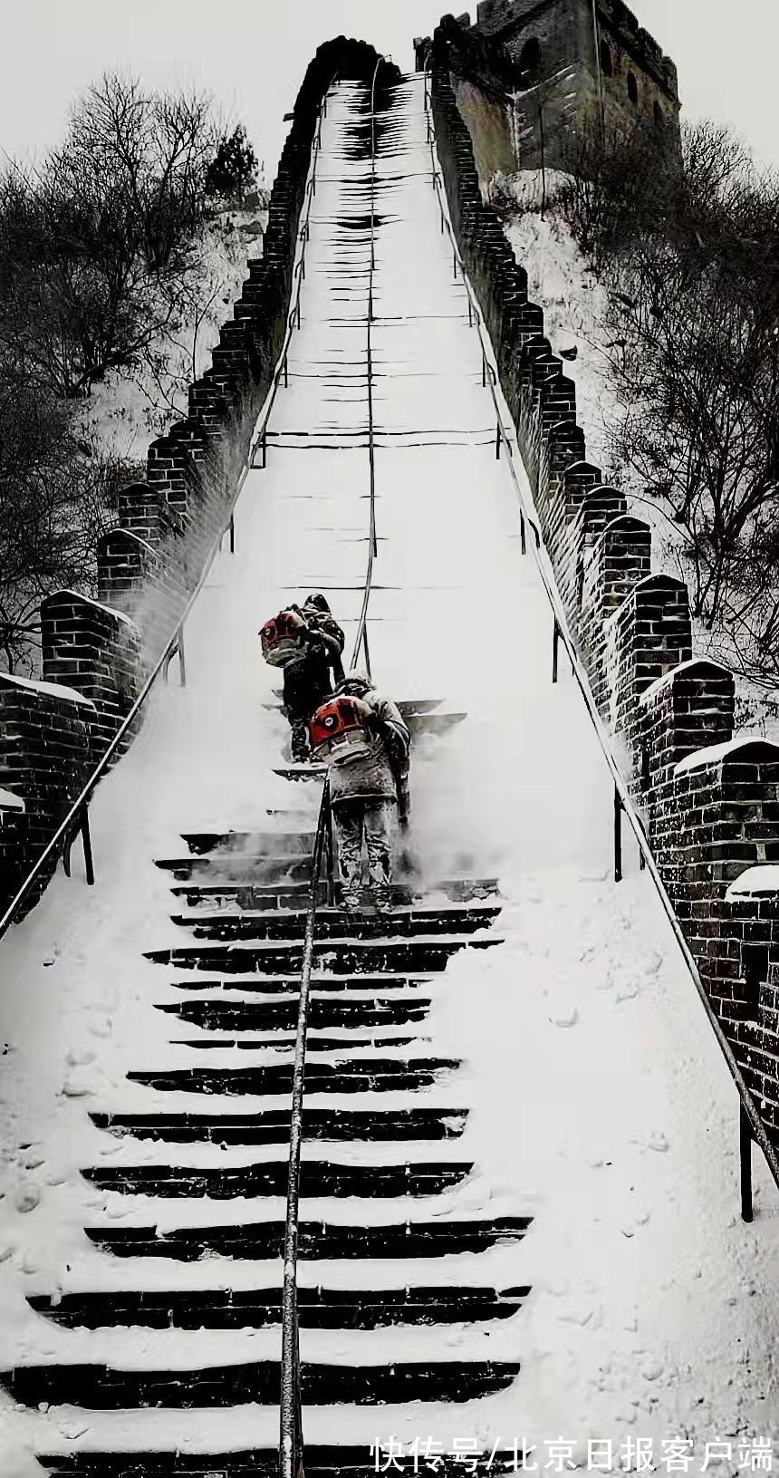 卧雪|巨龙卧雪！雪中长城如丹青水墨