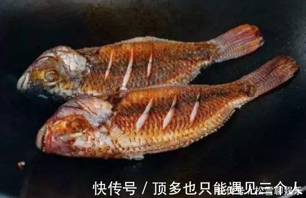 不粘|不管煎什么鱼,都别急忙下锅煎,多做这1步,鱼不破皮不粘锅