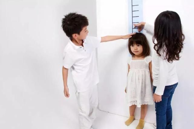 孩子属于中上还是偏矮？对照2021身高表，助娃发挥长高潜力