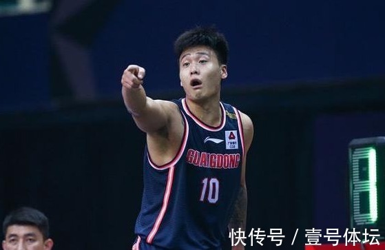 季后赛|广东男篮再失一大将!杜锋黑白矮组合解散,新下家已基本确定