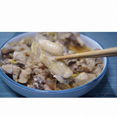 鸡味|原味蒸鸡，鸡味够地道！皮爽肉滑