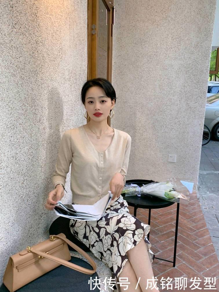 女性|中年女性要避开“大妈感”,这几种穿搭时尚又高级,减龄又有范