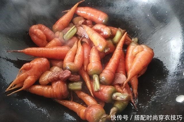 胡萝卜|进入冬天,这菜要多吃,营养还便宜,和猪肉红烧一锅,好吃又明目