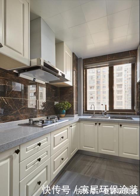 一半皇家风，一半现代感，营造高贵矜持的新家，让朋友羡慕不已