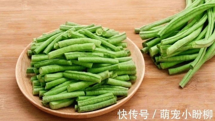 入秋后,吃南瓜吃茄子不如吃它,三天两头吃,清脆爽口,太好吃了