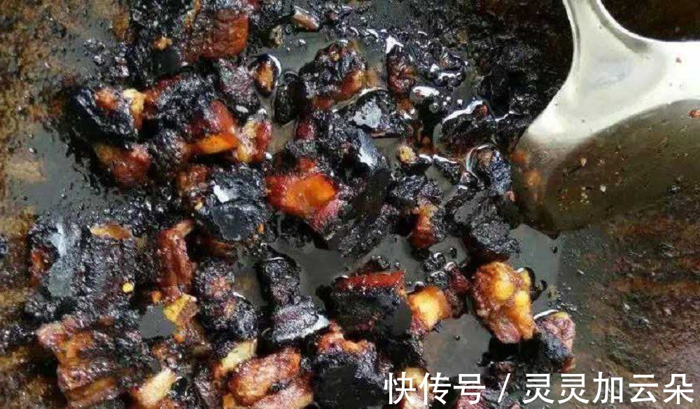 70岁大厨告诫炒菜放蚝油有讲究,牢记这一点,菜鲜又好吃!