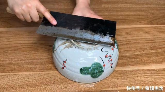 磨刀石|磨菜刀,10个人9人错,用这方法,菜刀立马锋利,比磨刀石还好用