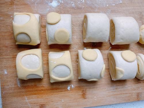  面团|南瓜花样馒头，只要一次发酵省时省力，香甜有嚼劲，比买的还好吃