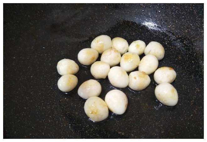 吃1次就夸赞,吃2次就上瘾,鹌鹑蛋简单一做,熊孩子不挑食了