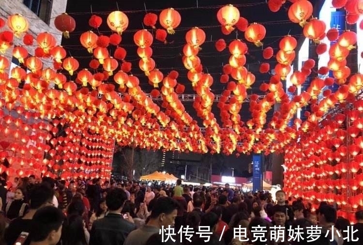 元宵节$两首经典元宵节古诗,一首美轮美奂,一首轻快朴素,你会喜欢哪首